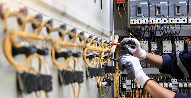 Professional Electrician technician working in Coleman, MI
